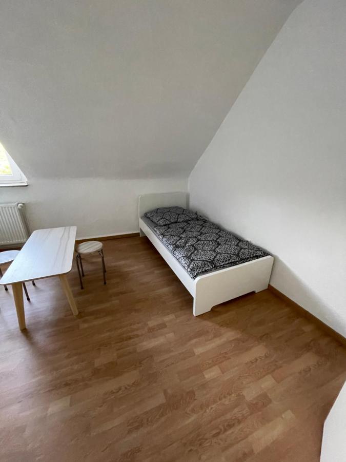 Guenstiges Apartment Gelsenkirchen Schalke Экстерьер фото