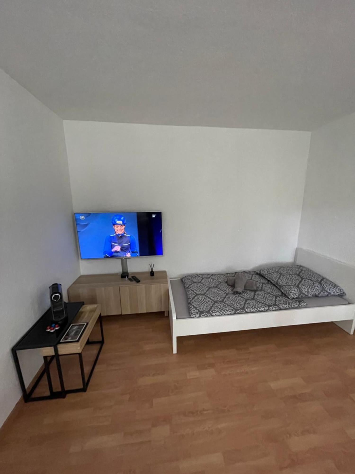 Guenstiges Apartment Gelsenkirchen Schalke Экстерьер фото